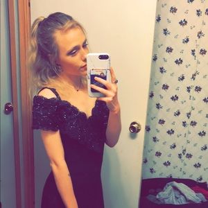 Meet your Posher, Dixie